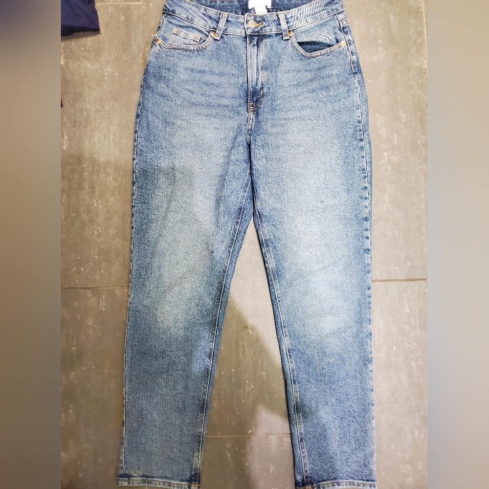 Straight Leg Blue Jean